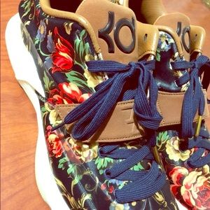 Floral KD’s